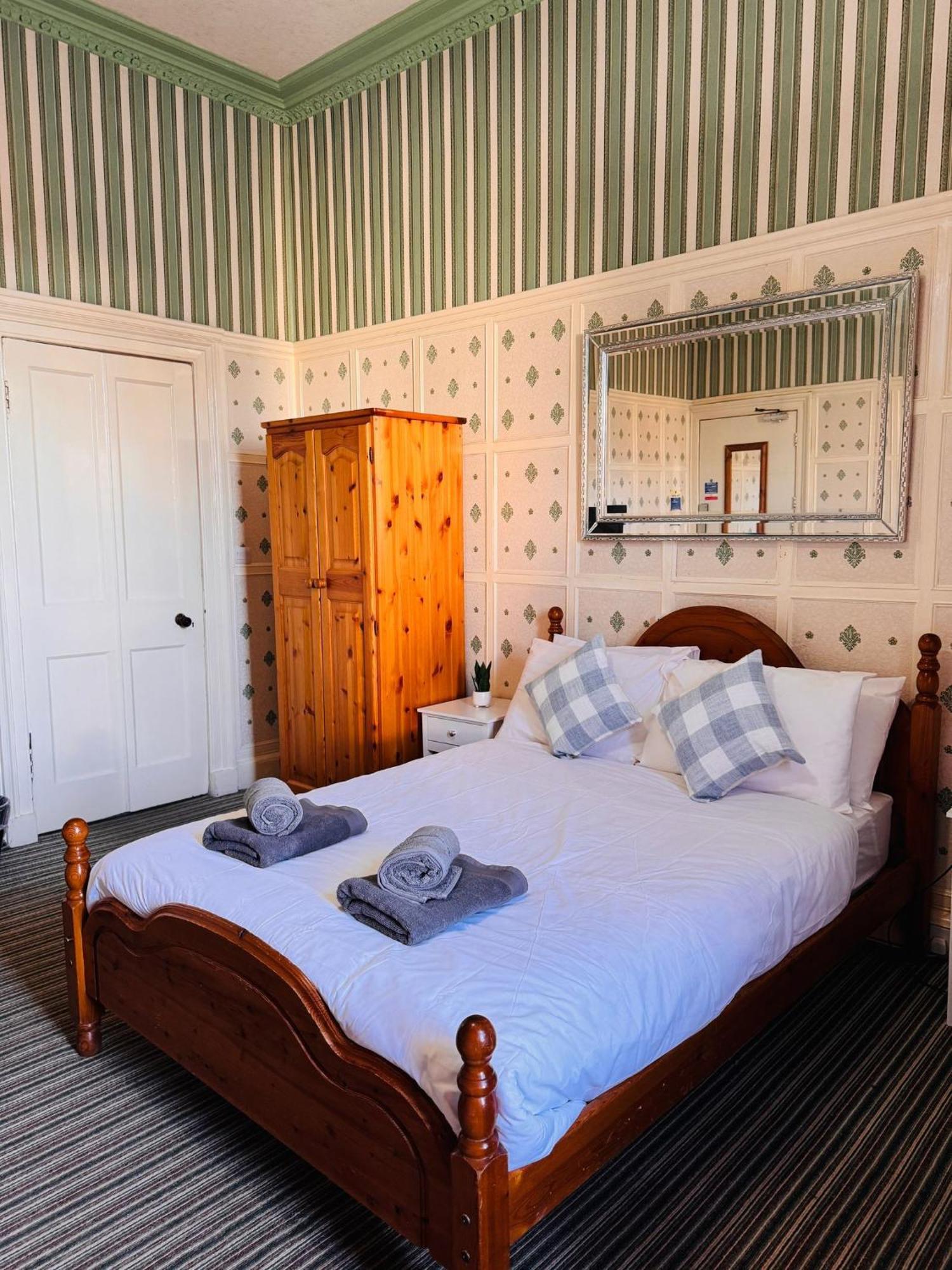 Edinburgh Travel Guest House Exterior photo